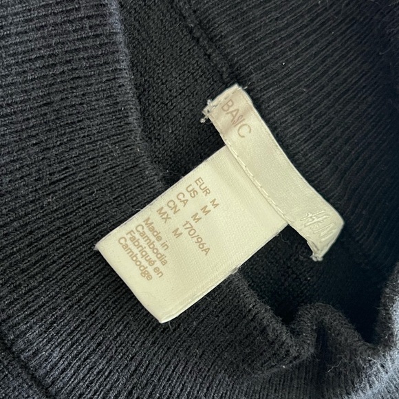 H&M Long Sleeve Black Sweater - Picture 6 of 7